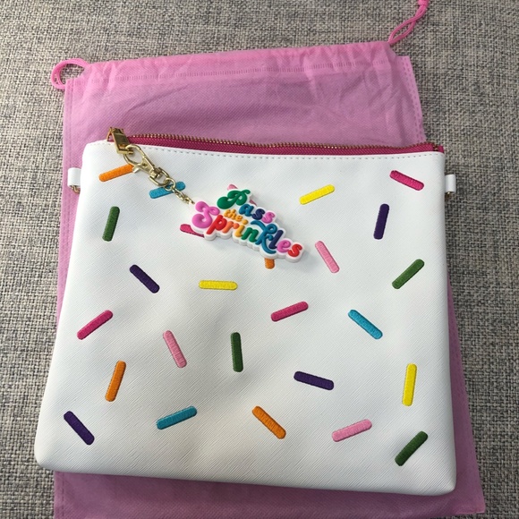 Can't Clutch This! Sprinkle Clutch and Keychain - Picture 3 of 4